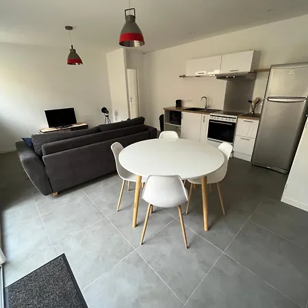 Neuf Avec Patio Сен-Лоран-сюр-Севр