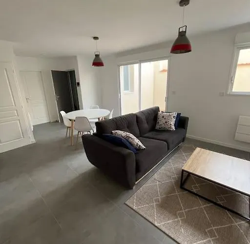 Apartament Neuf Avec Patio *